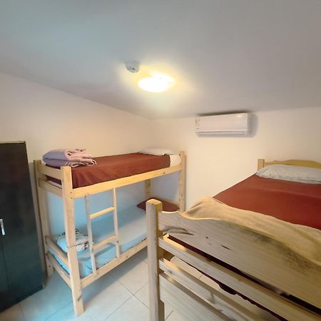 Del Barcito Hostel And Suites 埃斯特角城 外观 照片