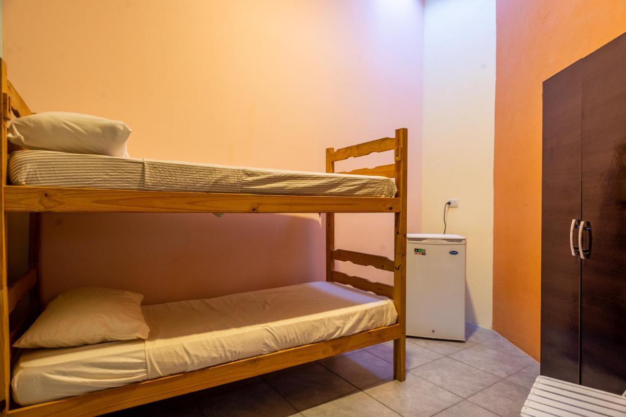 Del Barcito Hostel And Suites 埃斯特角城 外观 照片