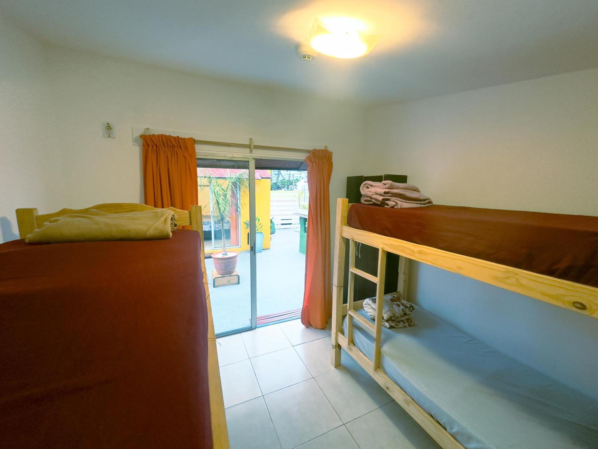 Del Barcito Hostel And Suites 埃斯特角城 外观 照片