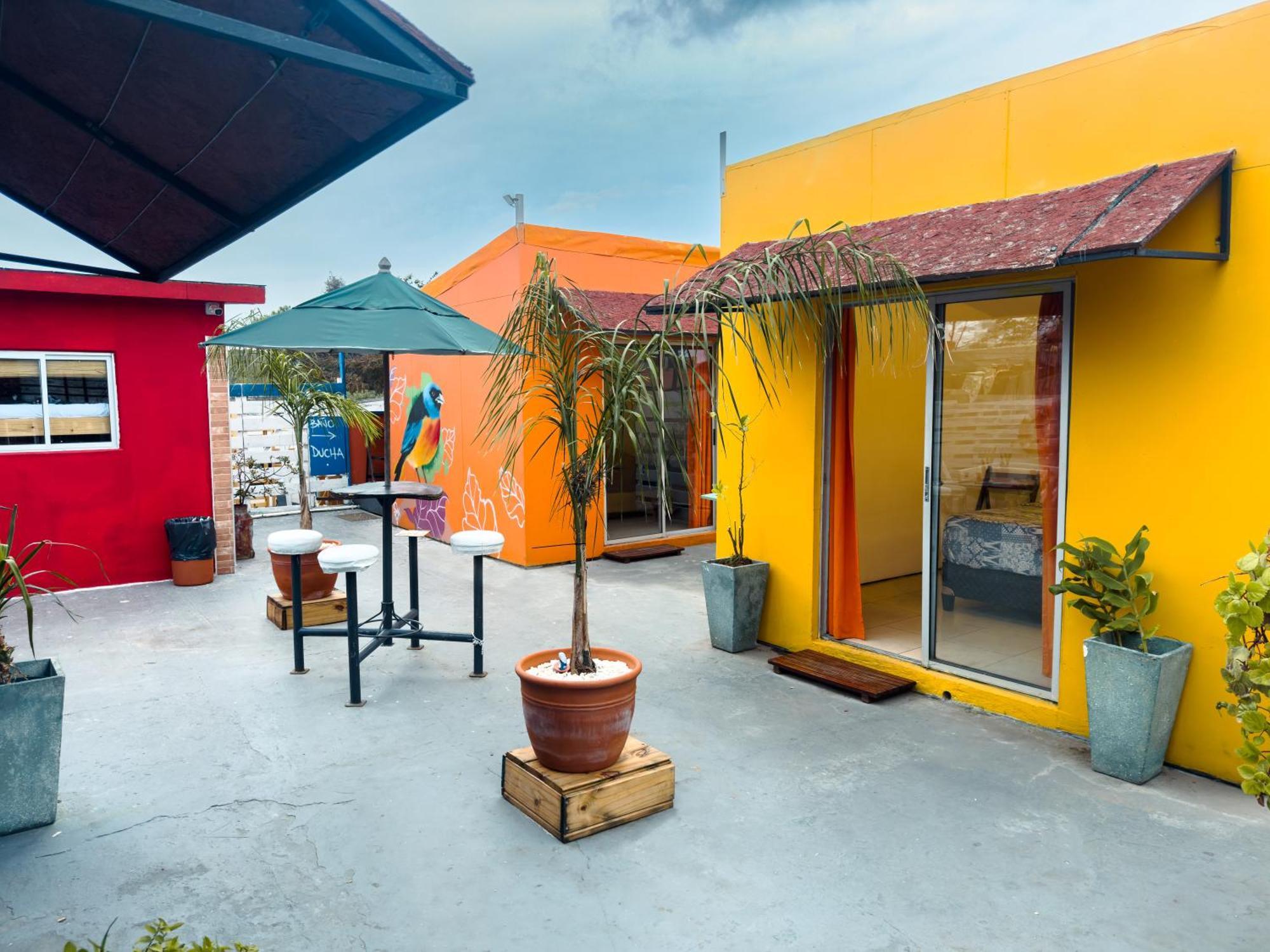 Del Barcito Hostel And Suites 埃斯特角城 外观 照片